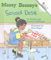 Messy_Bessey_s_school_desk